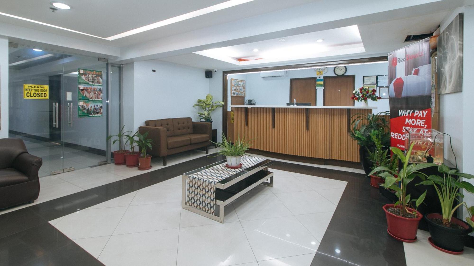 Reddoorz At Bp International Powerhouse Inc Near Sm Manila Hotel Exterior photo